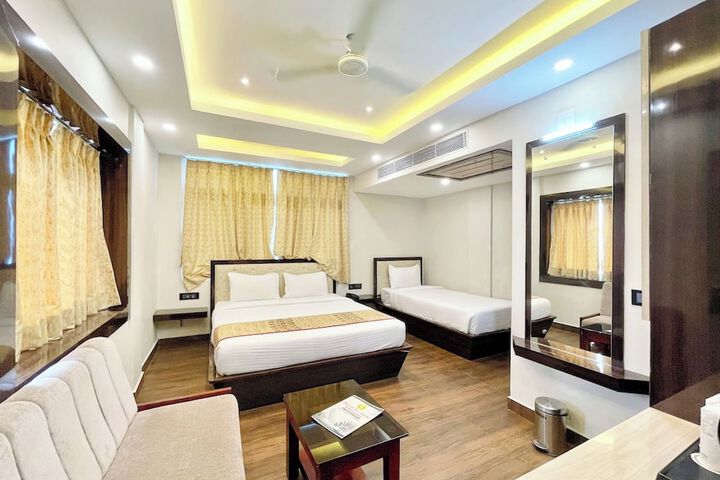 Room 5 of 19