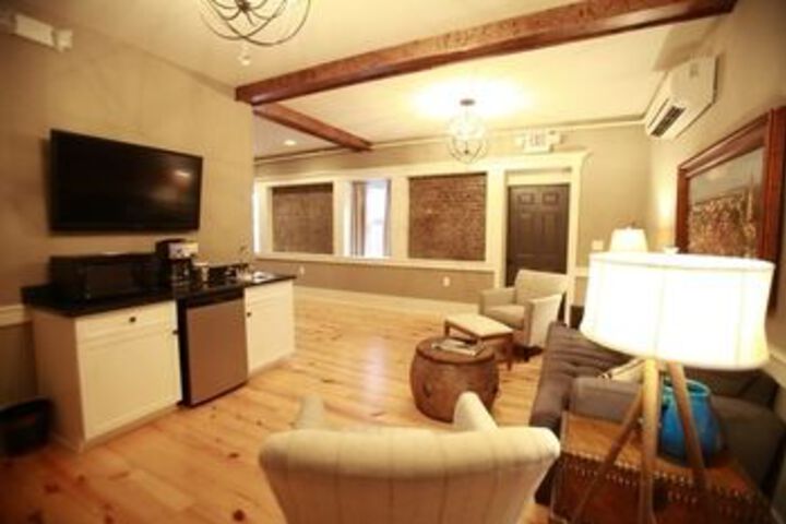 Room 17 of 20