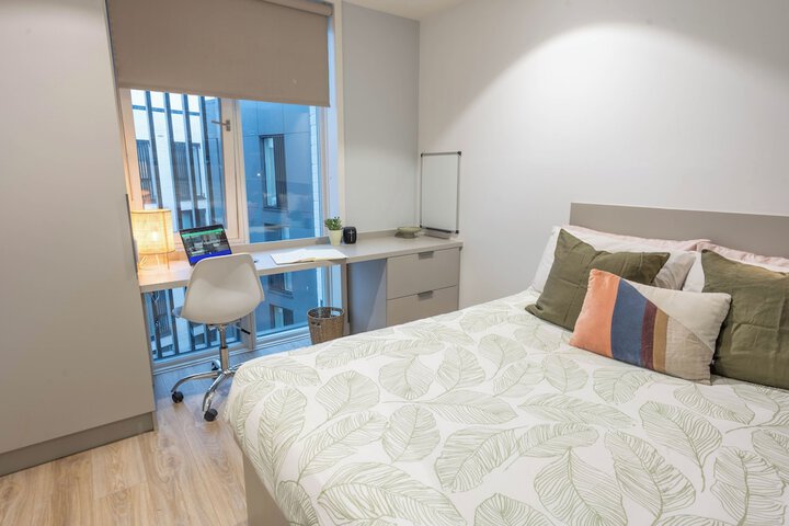 Room 3 of 15