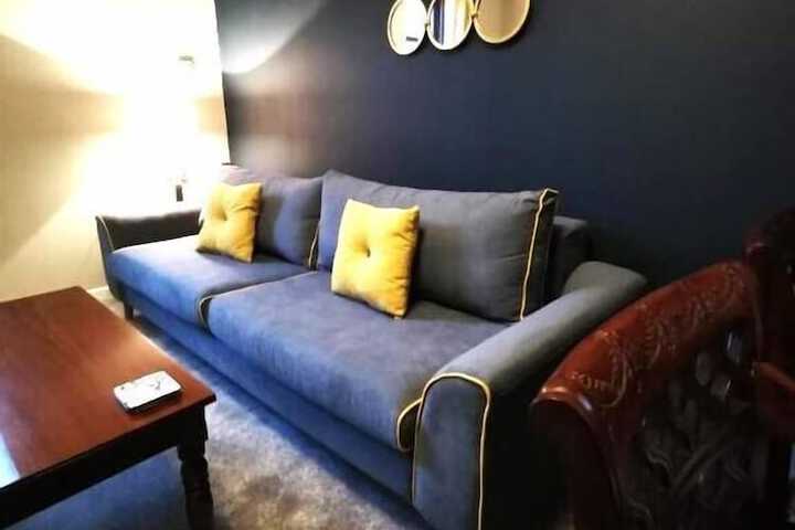 Room 5 of 24
