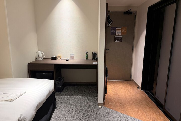 Room 25 of 35