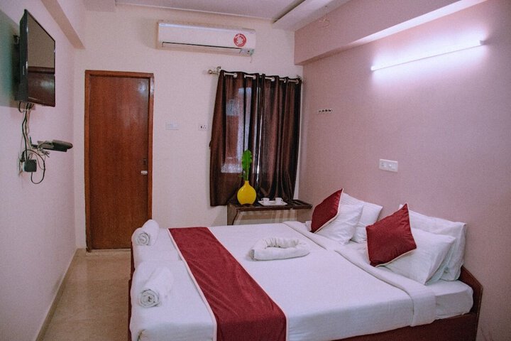 Room 6 of 32