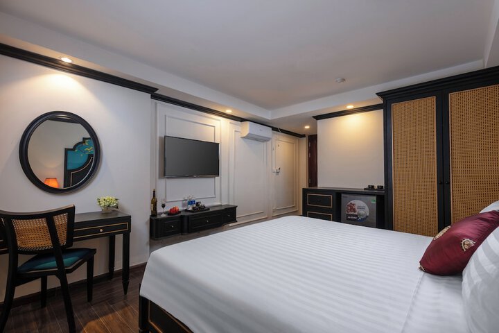 Room 14 of 35