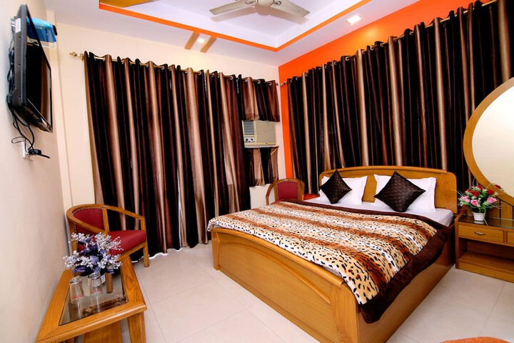 Room 18 of 35