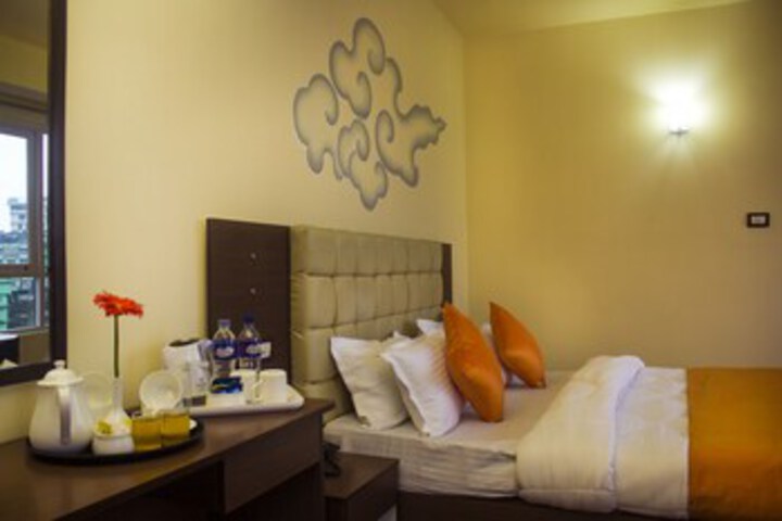 Room 27 of 51