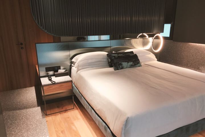 Room 29 of 70