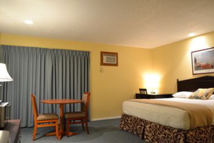 Room 6 of 20