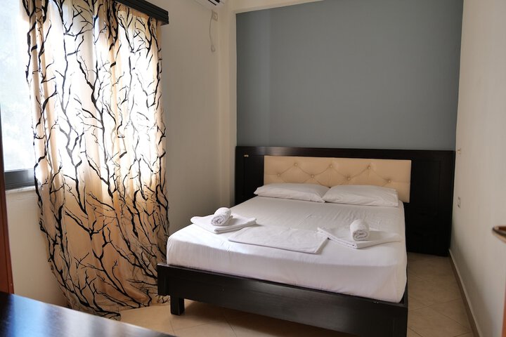 Room 21 of 48