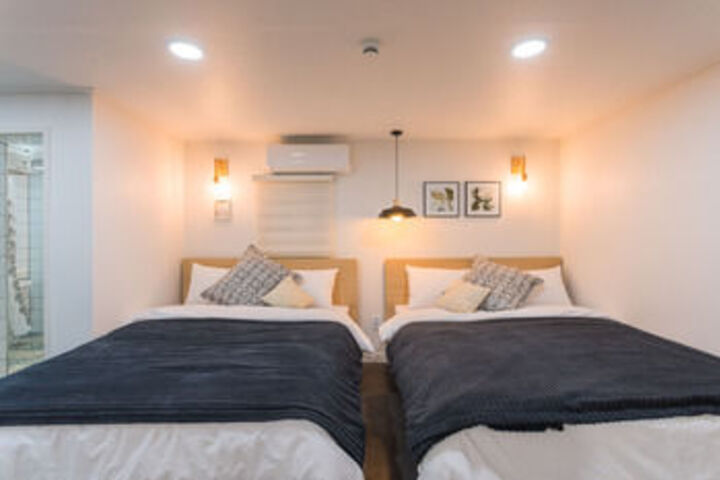 Hotel Suite Photo
