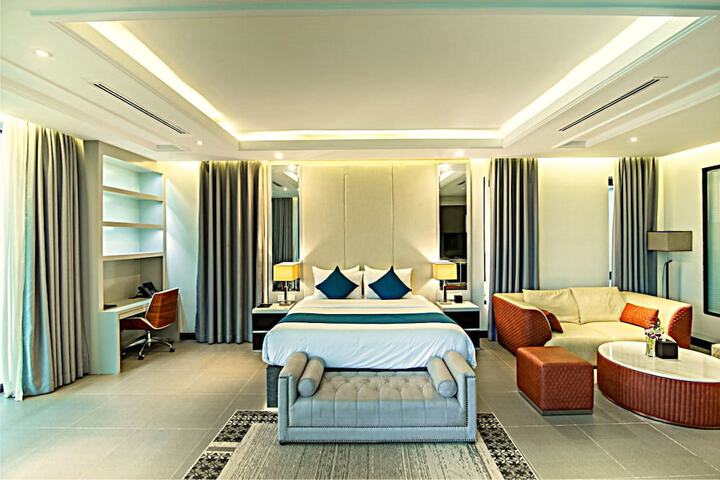 Room 73 of 313