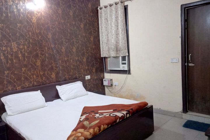 Room 7 of 20