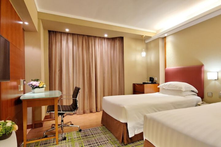 Room 46 of 103