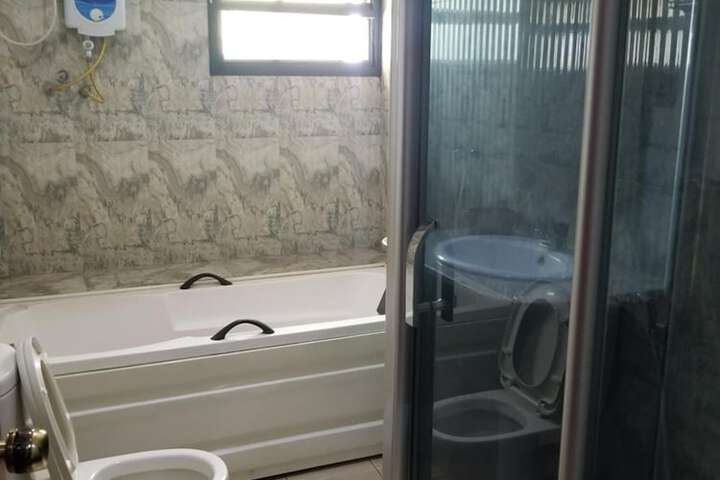 Room 44 of 61