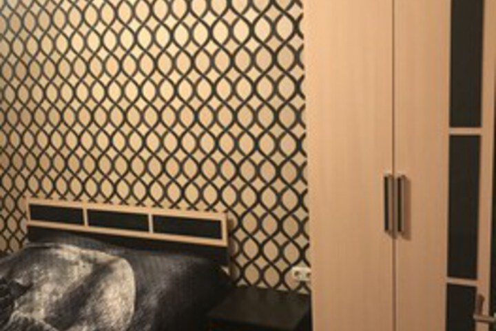 Room 25 of 28