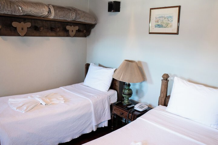 Room 2 of 41