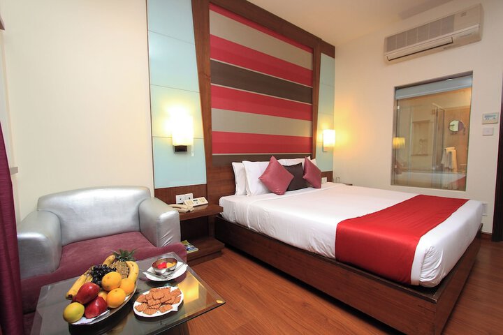 Room 13 of 42