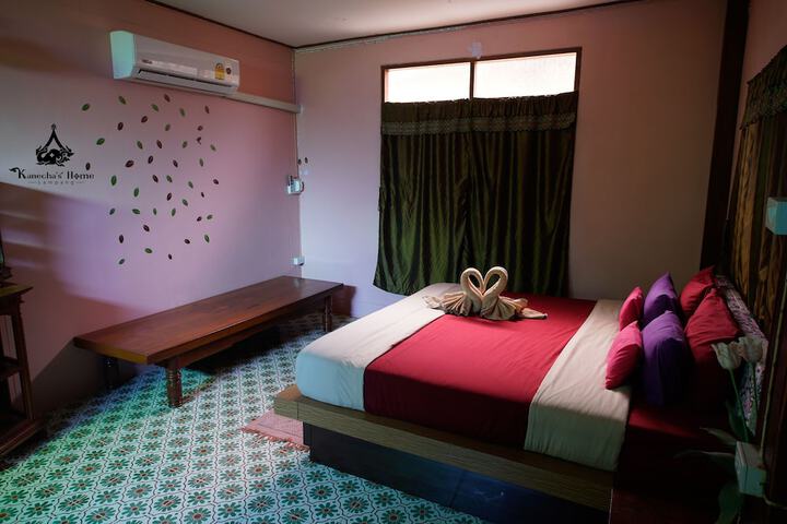 Room 6 of 87