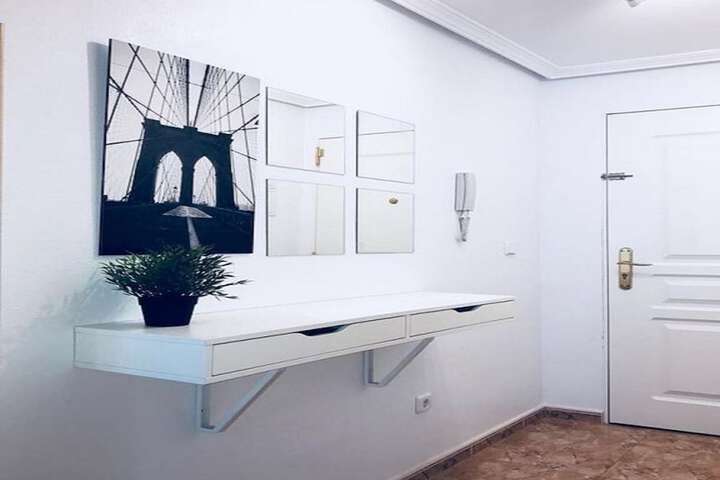 Room 10 of 23