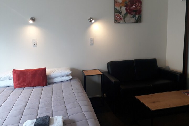 Room 17 of 46