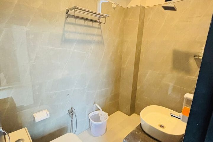Room 18 of 24