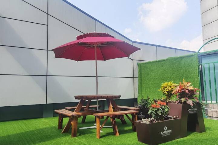Terrace/Patio 7 of 9
