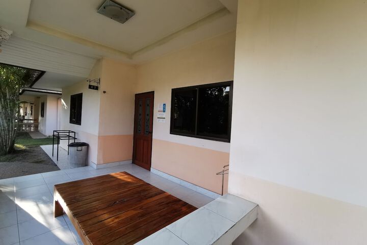 Room 28 of 79