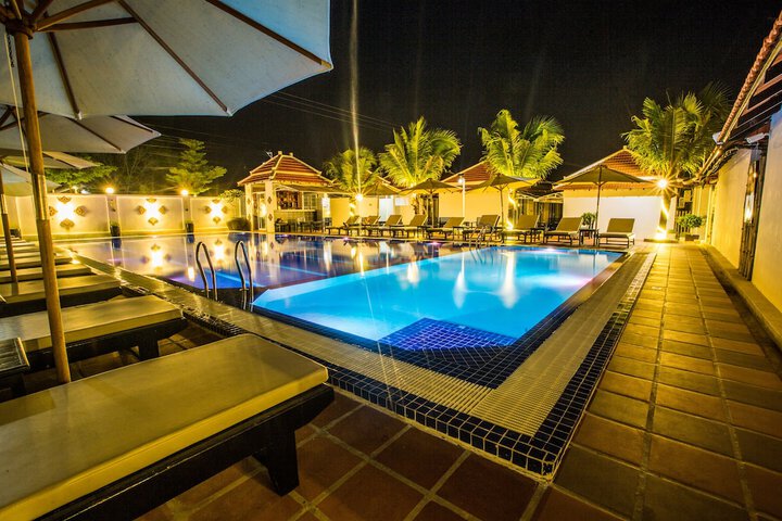 Pool 17 of 39