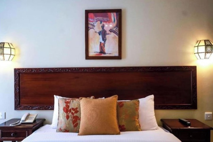 Room 33 of 110