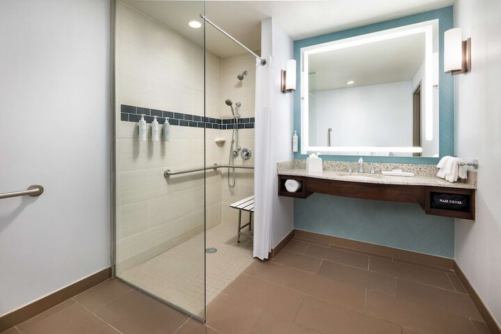 Bathroom shower