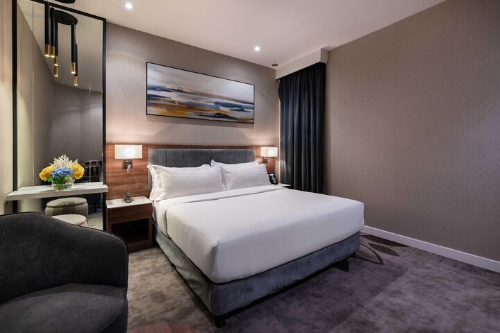 Room 42 of 112