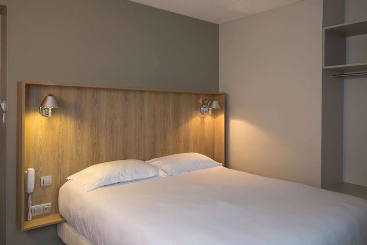 Room 16 of 59