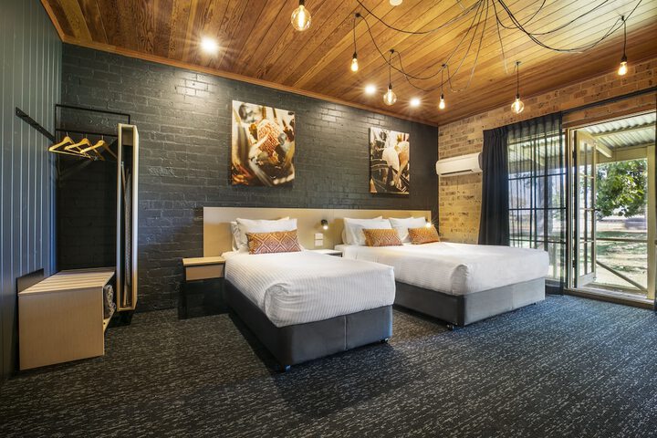 Room 6 of 45