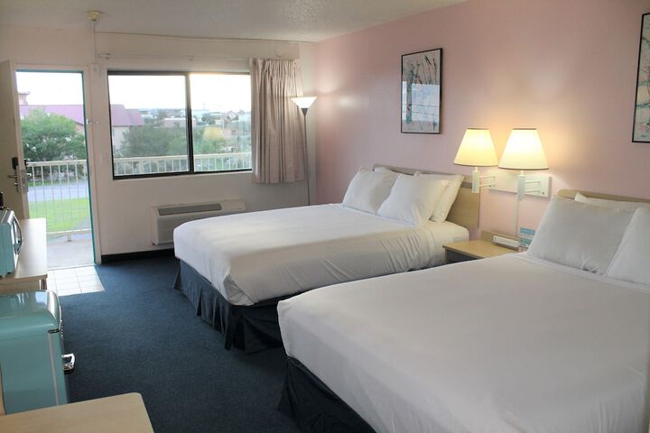 Room 9 of 74