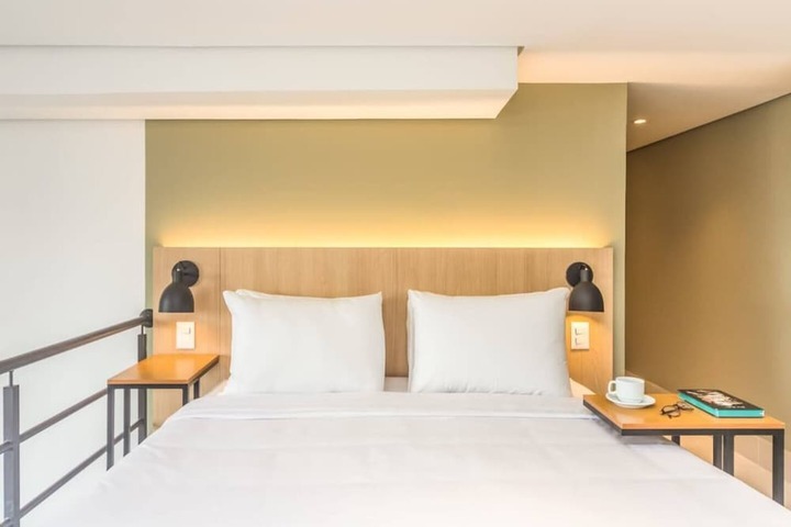 Room 28 of 156