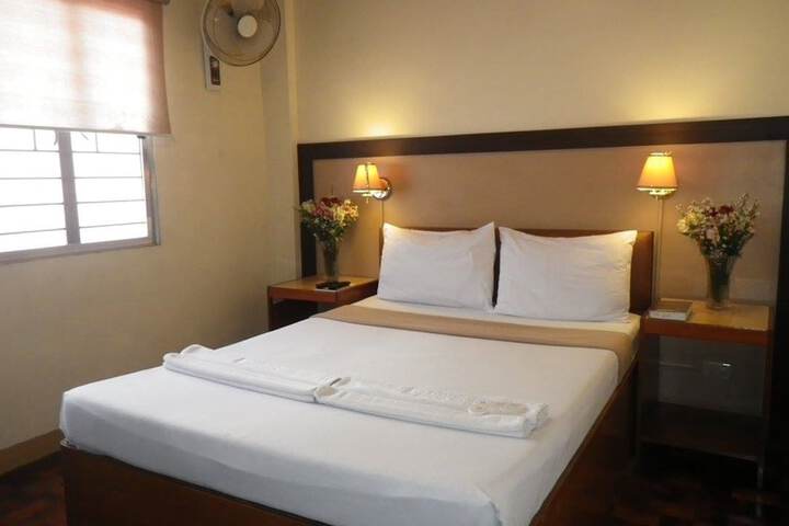 Room 8 of 39