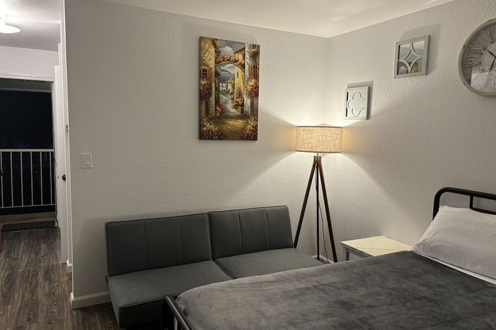 1 Queen Bed (66 of 103)