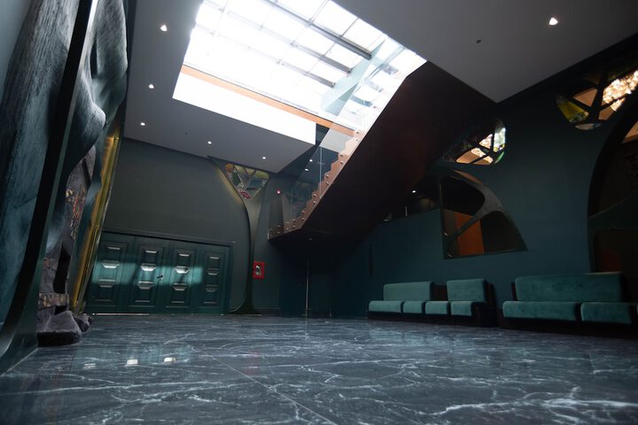 Business Center 148 of 163