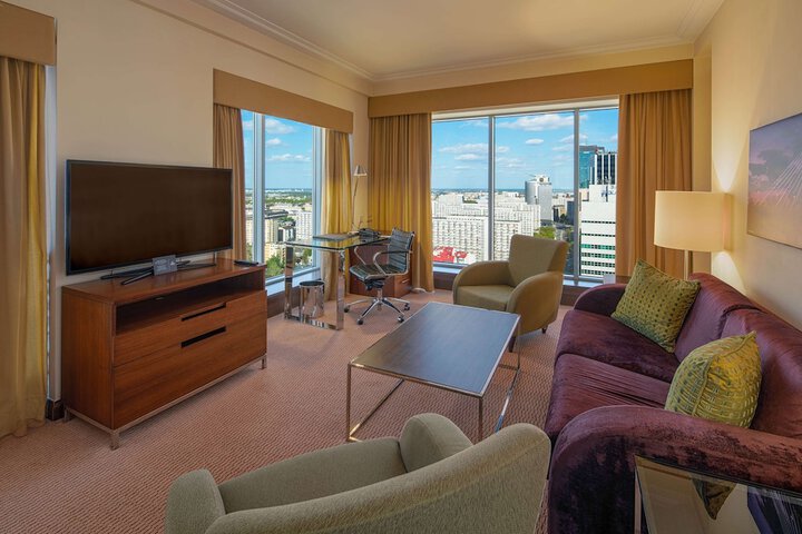 Room 13 of 85
