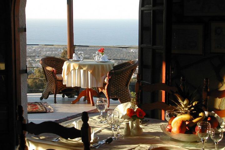 Dining Photos