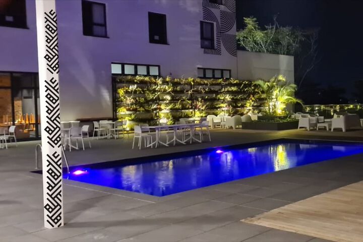 Pool 32 of 72