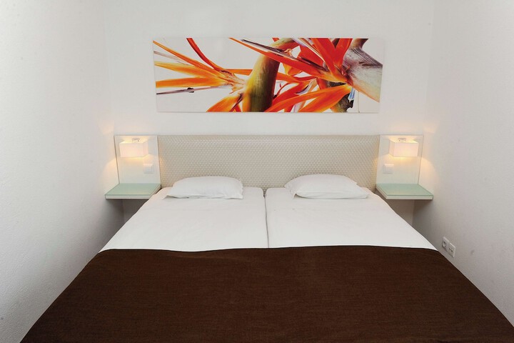 Room 19 of 75