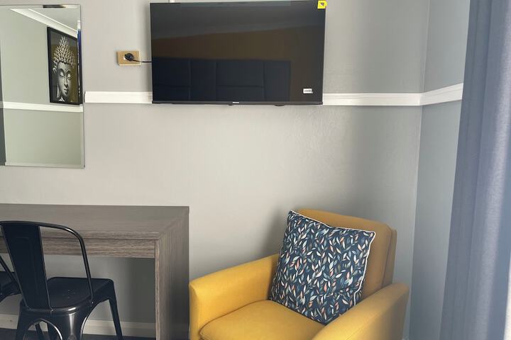 Room 53 of 78