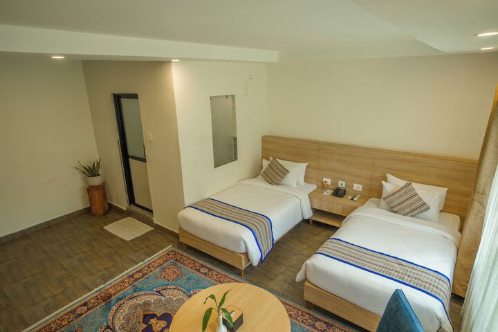 Room 7 of 35