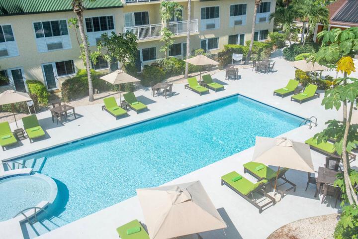 Pool 55 of 60