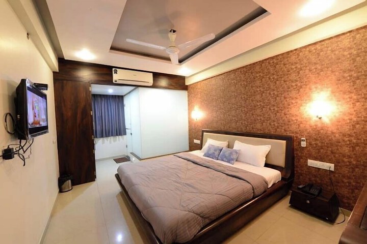 Room 7 of 23