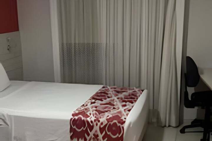 Room 48 of 137