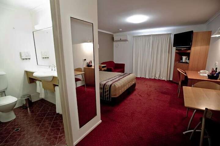 Room 20 of 35