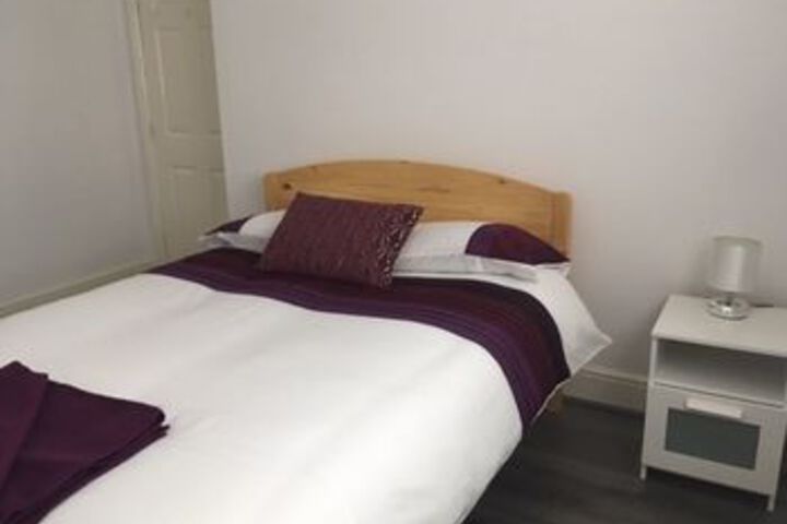 Room 13 of 17