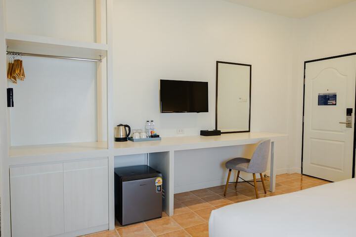 Room 28 of 126