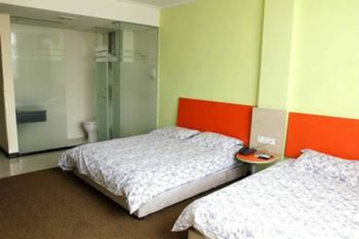 Room 2 of 24